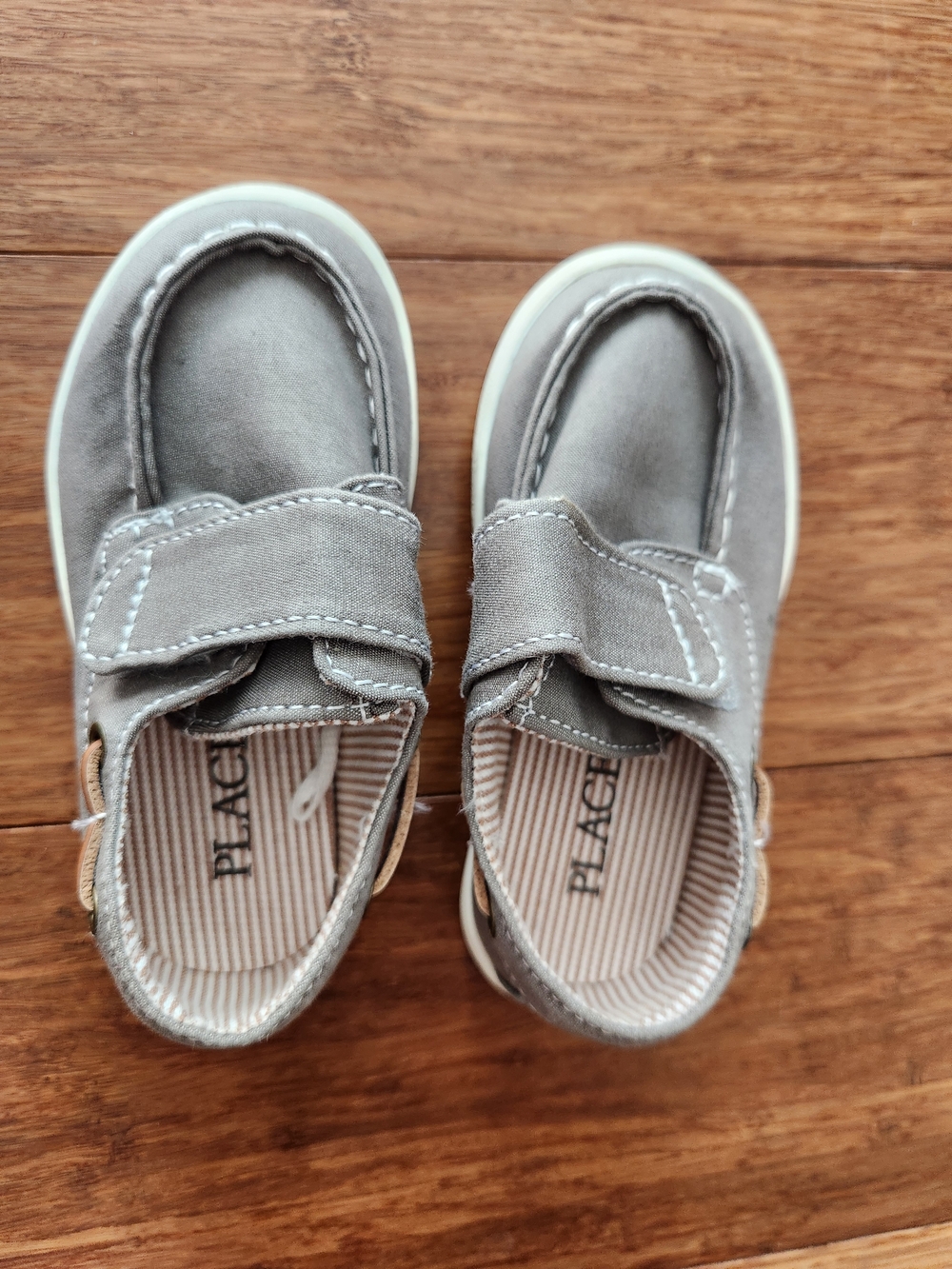 Children's Place Kids Gray Slip-On Shoes with Hook-and-Loop Strap Boys Size 6